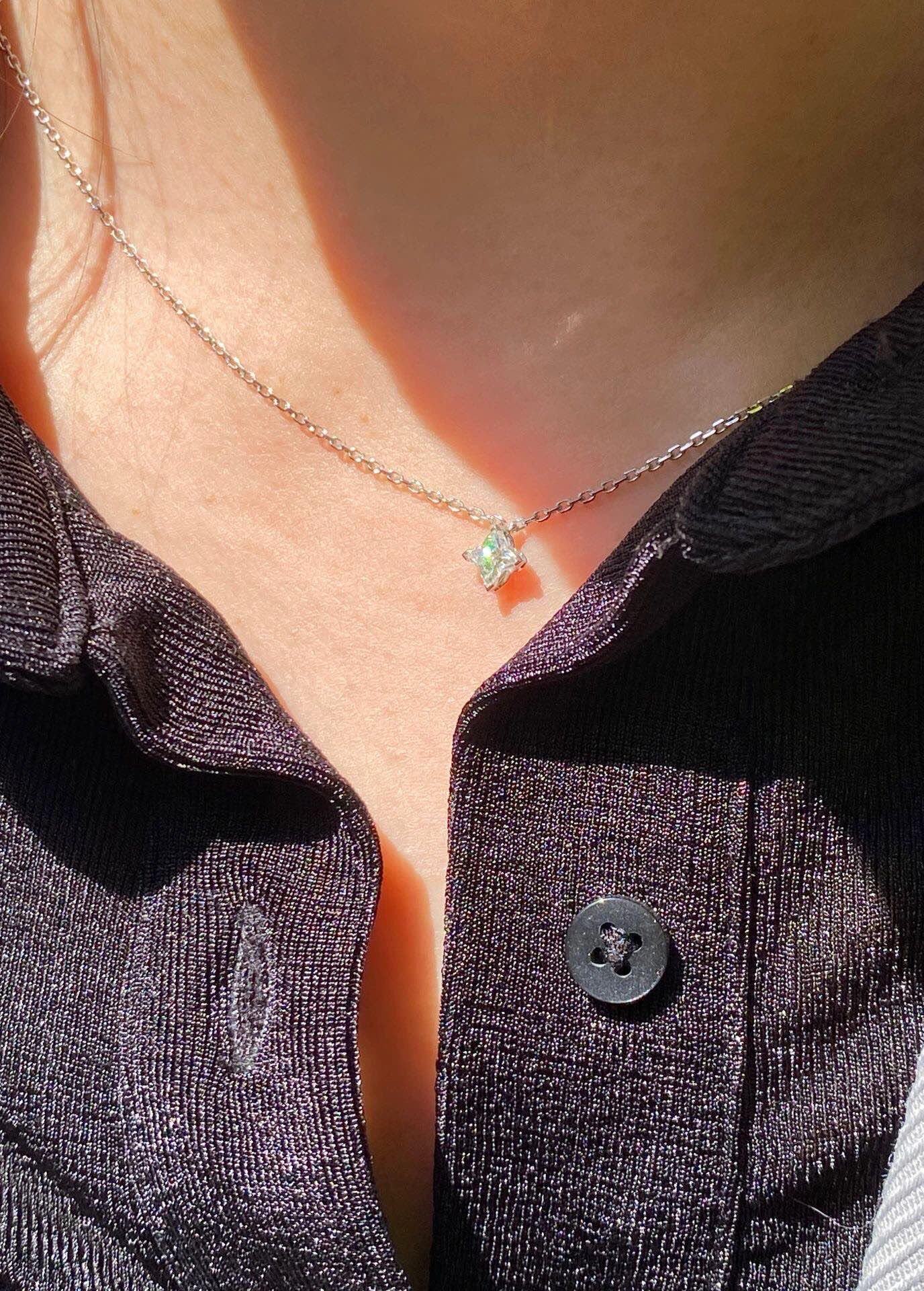 Louis Vuitton Silver Star Pendant Necklace-LX1256